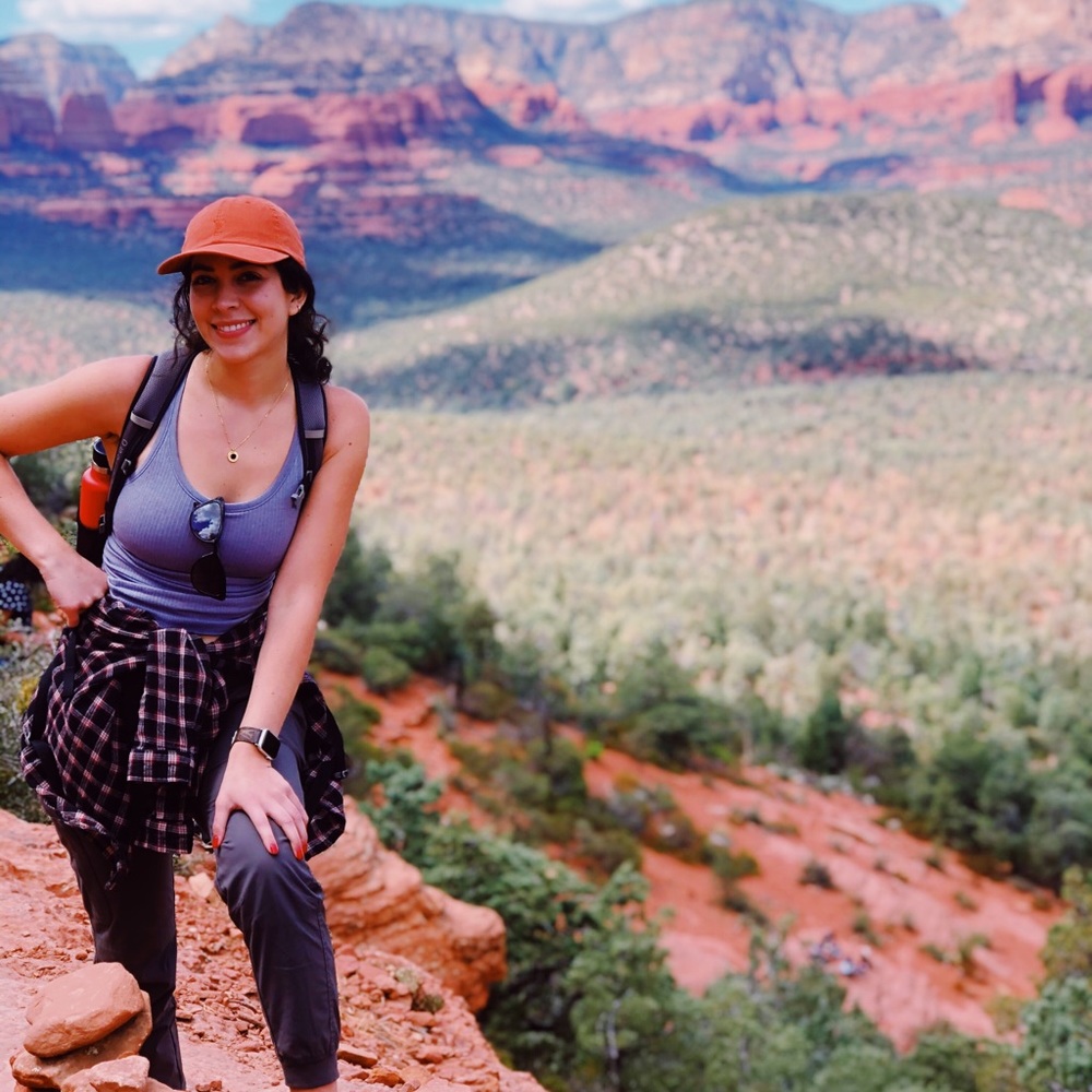 Meet your Posher, Kayla